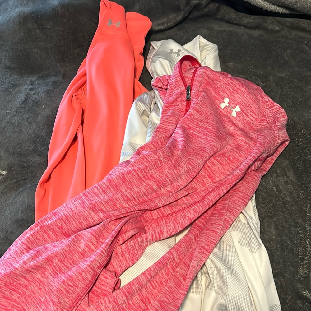 3 under armour sports tops